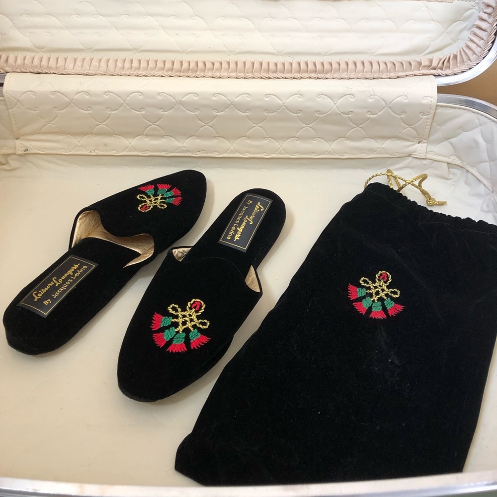 JACQUES LEVINE comfy slippers LEISURE LOUNGERS
